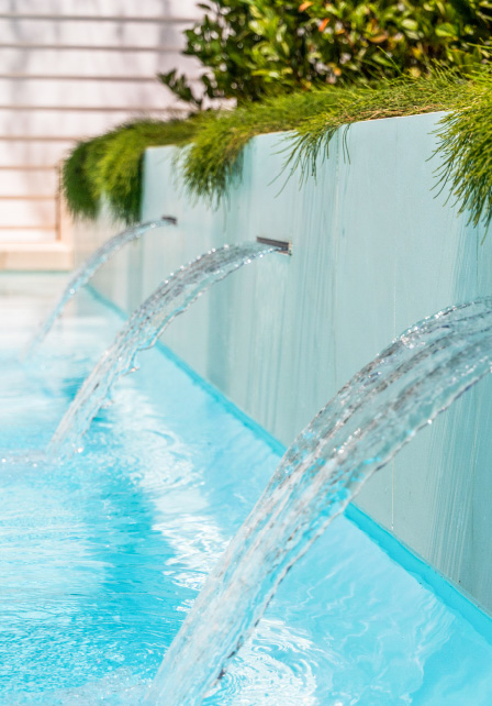 how-to-improve-your-pool-with-water-features-blogimage2-m