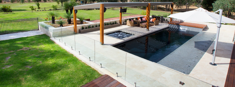 key-things-to-consider-before-choosing-a-fibreglass-pool-blogimage1