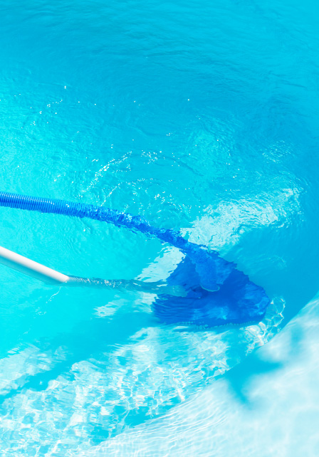 maintaining-your-pool-skimmer-blogimage2-m