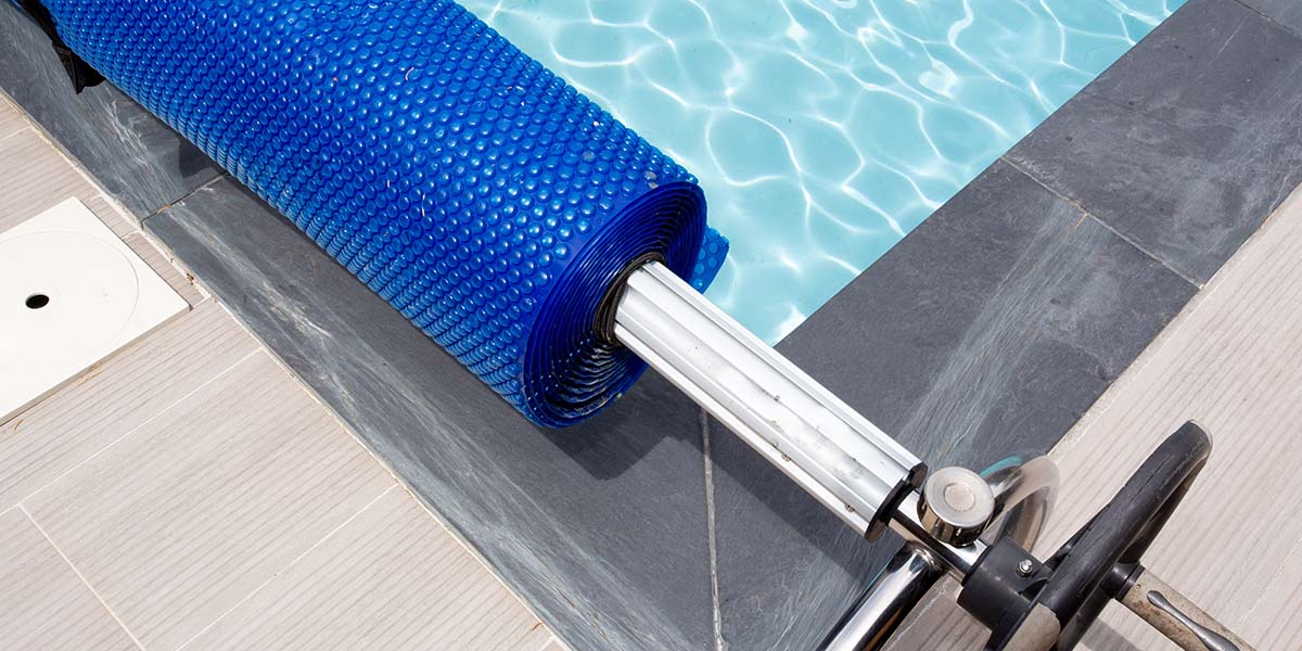 A Fantastic Guide To Pool Covers And Rollers Barrier Reef Pools