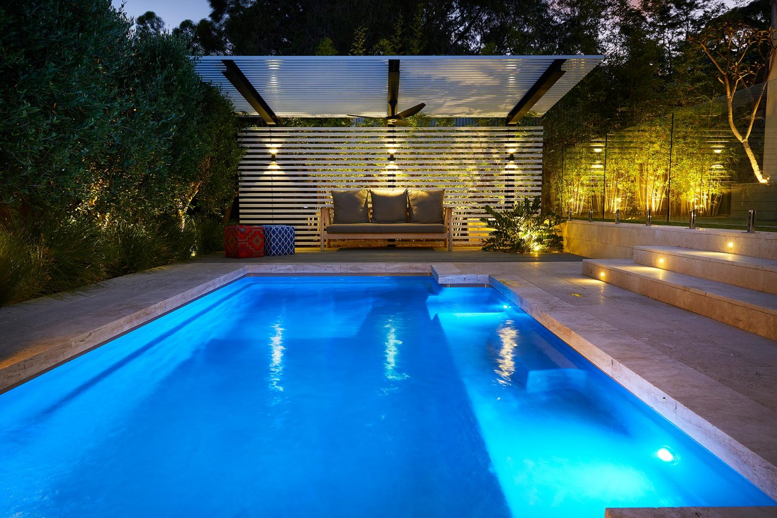The Best & Most Popular Ways To Light Up Your Pool! - Barrier Reef Pools