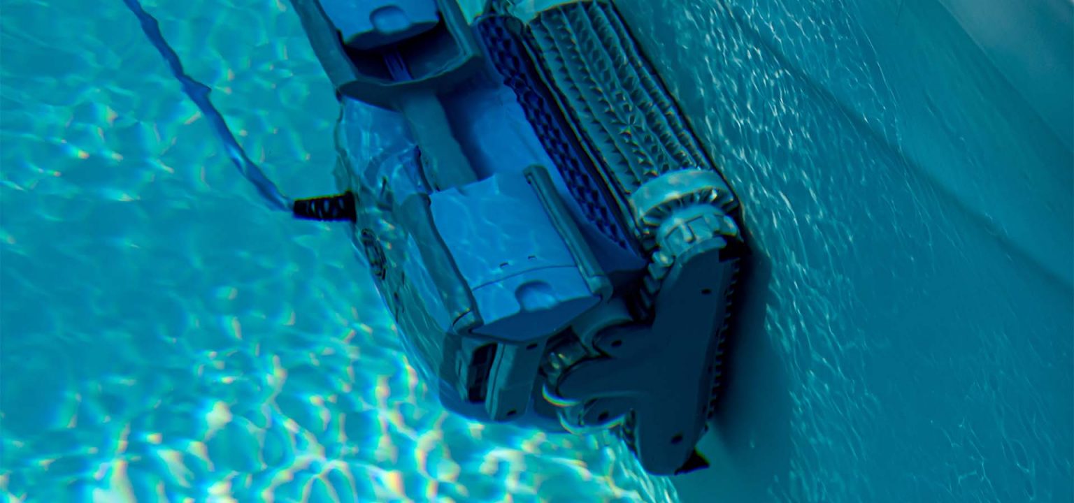 Robotic Pool Cleaners What Sets Them Above Other Pool Cleaners