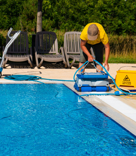 the-best-pool-cleaning-hacks-for-busy-homeowners-blogimage1-m