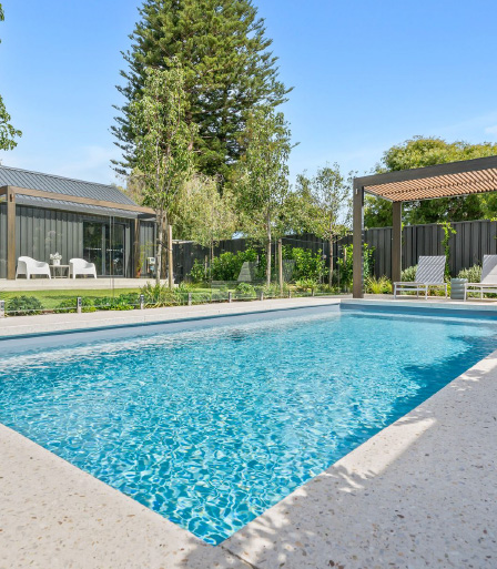 what-makes-a-pool-area-feel-complete-blogimage2-m